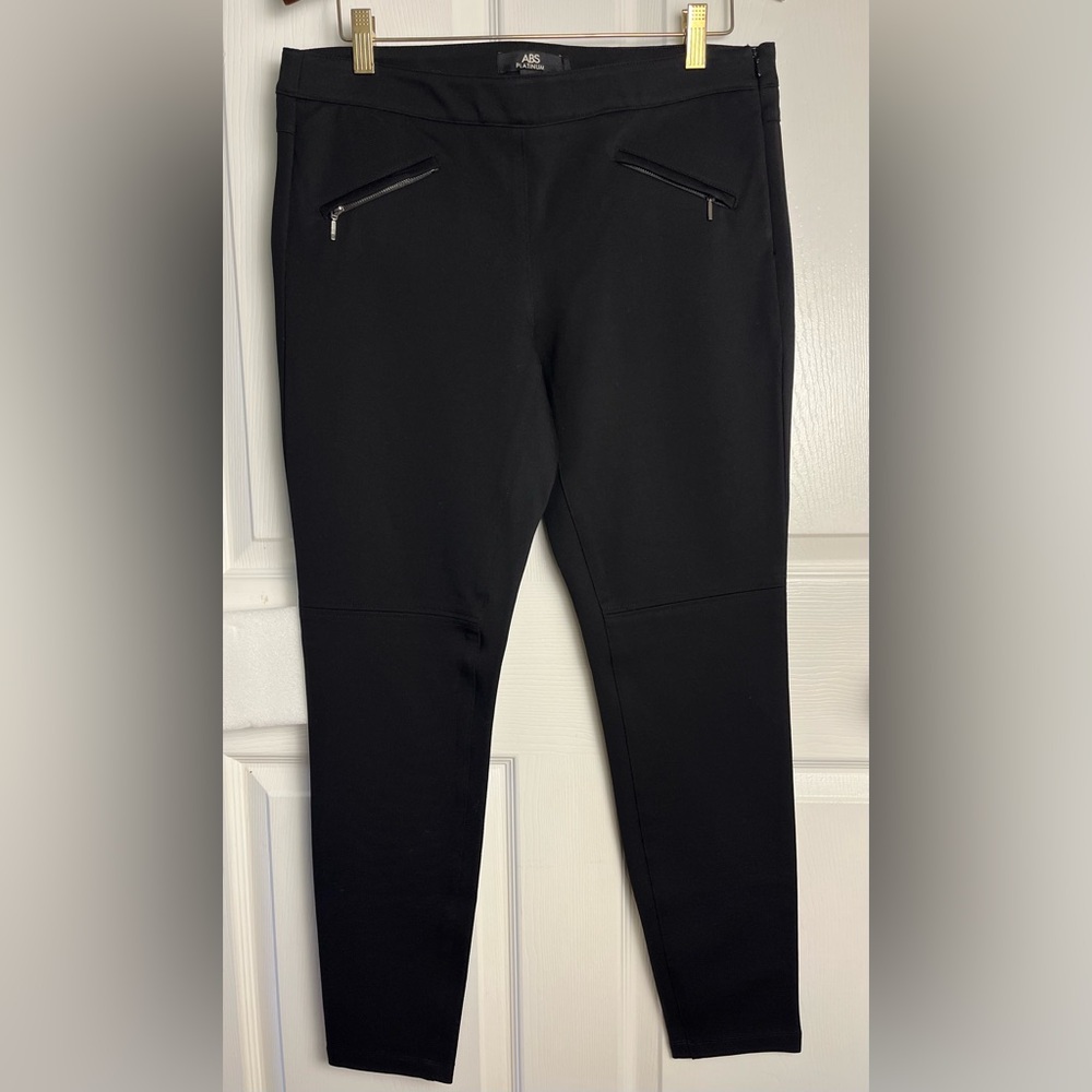 NWOT - ABS Platinum Women’s Tapered Slim Fitting Ankle Length Pants - Black- 10